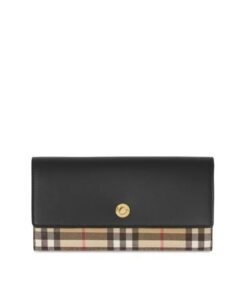 Leather wallet with vintage check