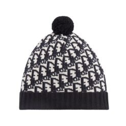 Cappello Oblique Con Pompom